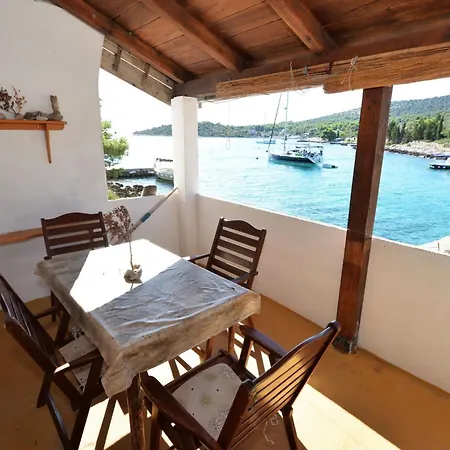 Tatil Evi Steinhaus Am Mit Ueberdachter Terrasse Als P By Interhome Pristanisce